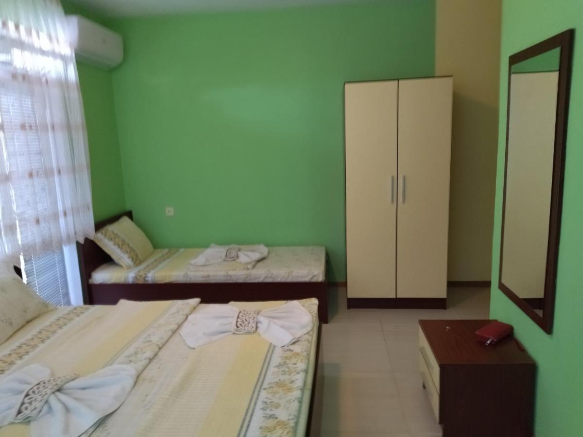 Фамилна Къща Джоко Hotel Kiten  Exterior photo